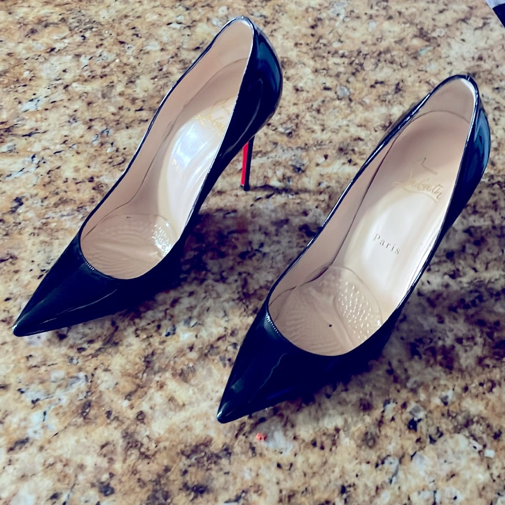 Christian Louboutin, Paris, patten leather black, stilettos. size 39.5=7.5 us
